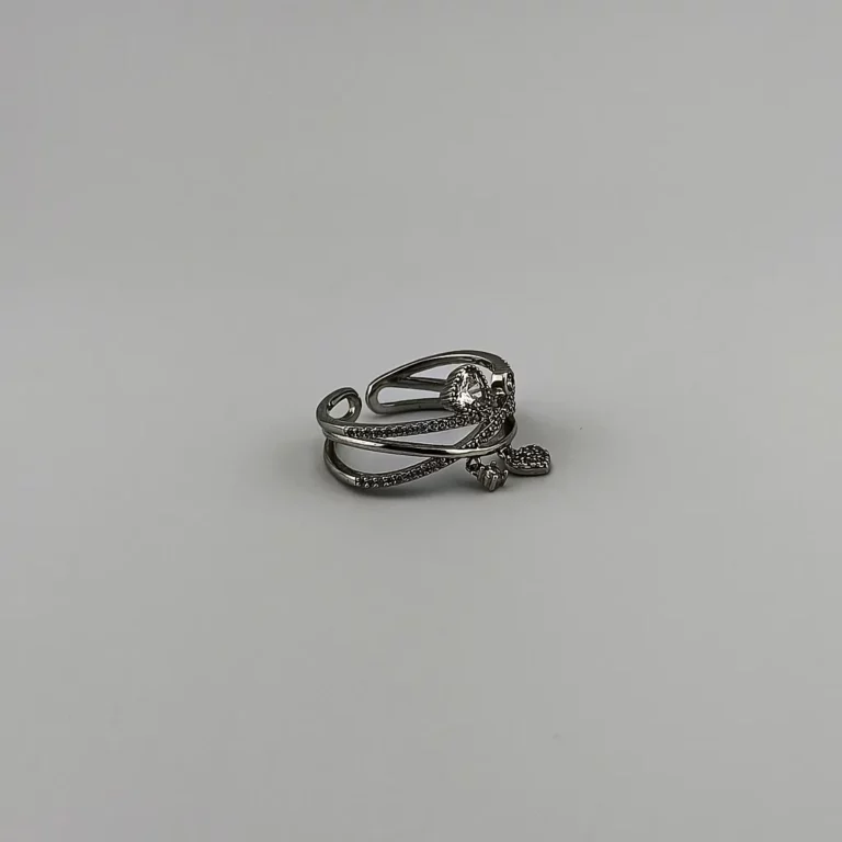 women ring Charming radiant