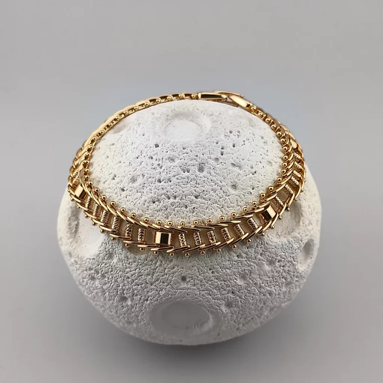 Women bracelet chic statement design 3