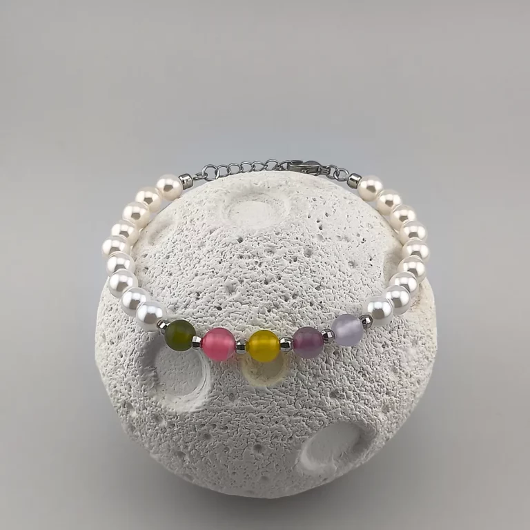 Women bracelet delicate fashion accessory
