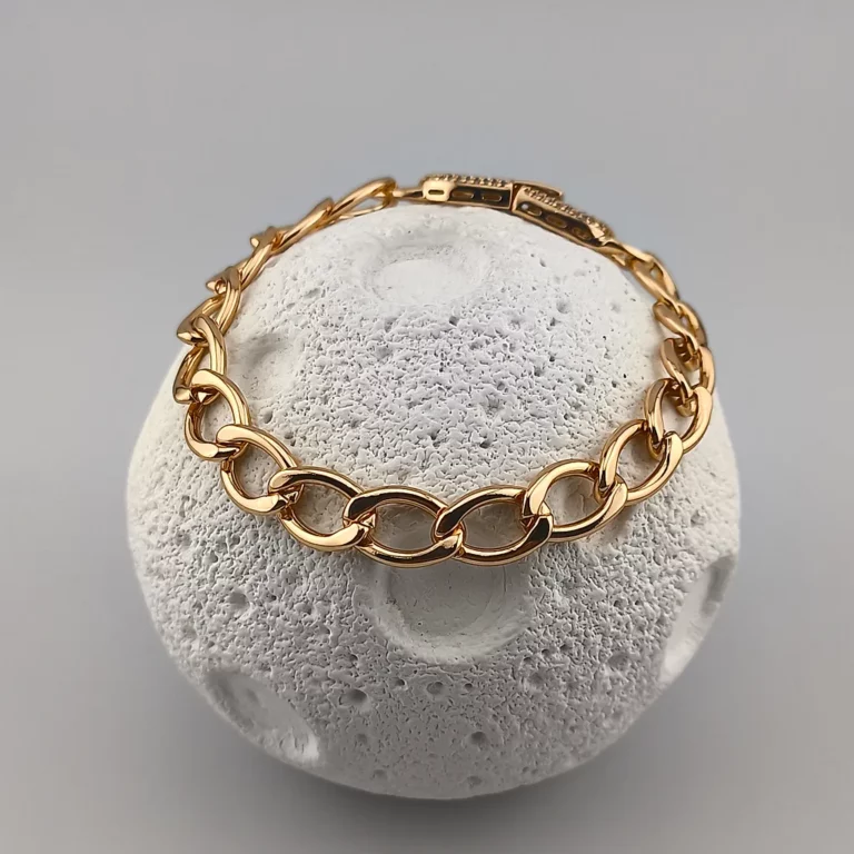 Women bracelet everyday stackable piece