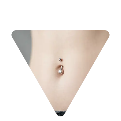 دختری با پیرسینگ ناف
